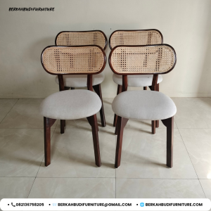 Kursi caffe kacang cushion